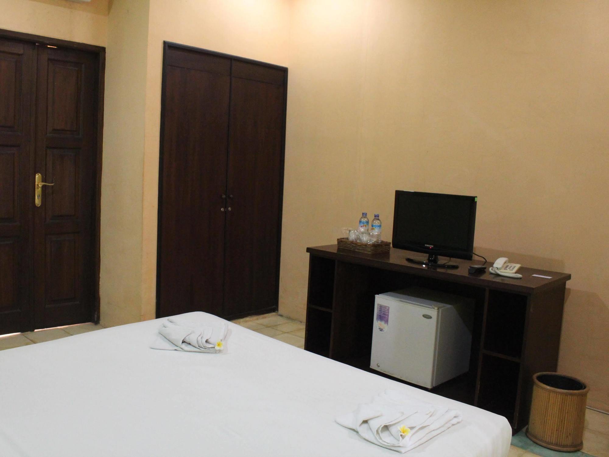 Tastura Beach Hotel Kuta (Lombok) Exterior foto